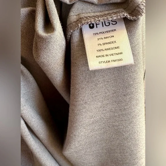 Figs Lot of 2 Soft Scrub Tops (1) Black (1) Charcoal Gray Medical Nurse Sz XXL - Picture 7 of 11